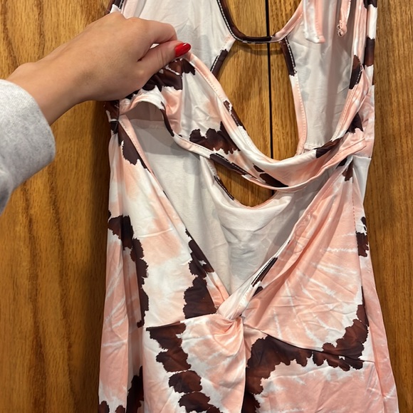 Halter top cutout open back mini dress - Picture 3 of 3